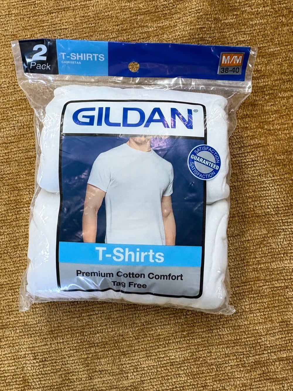 Gildan White Crew Neck tag less men’s size medium T-Shirts - 2 Pack